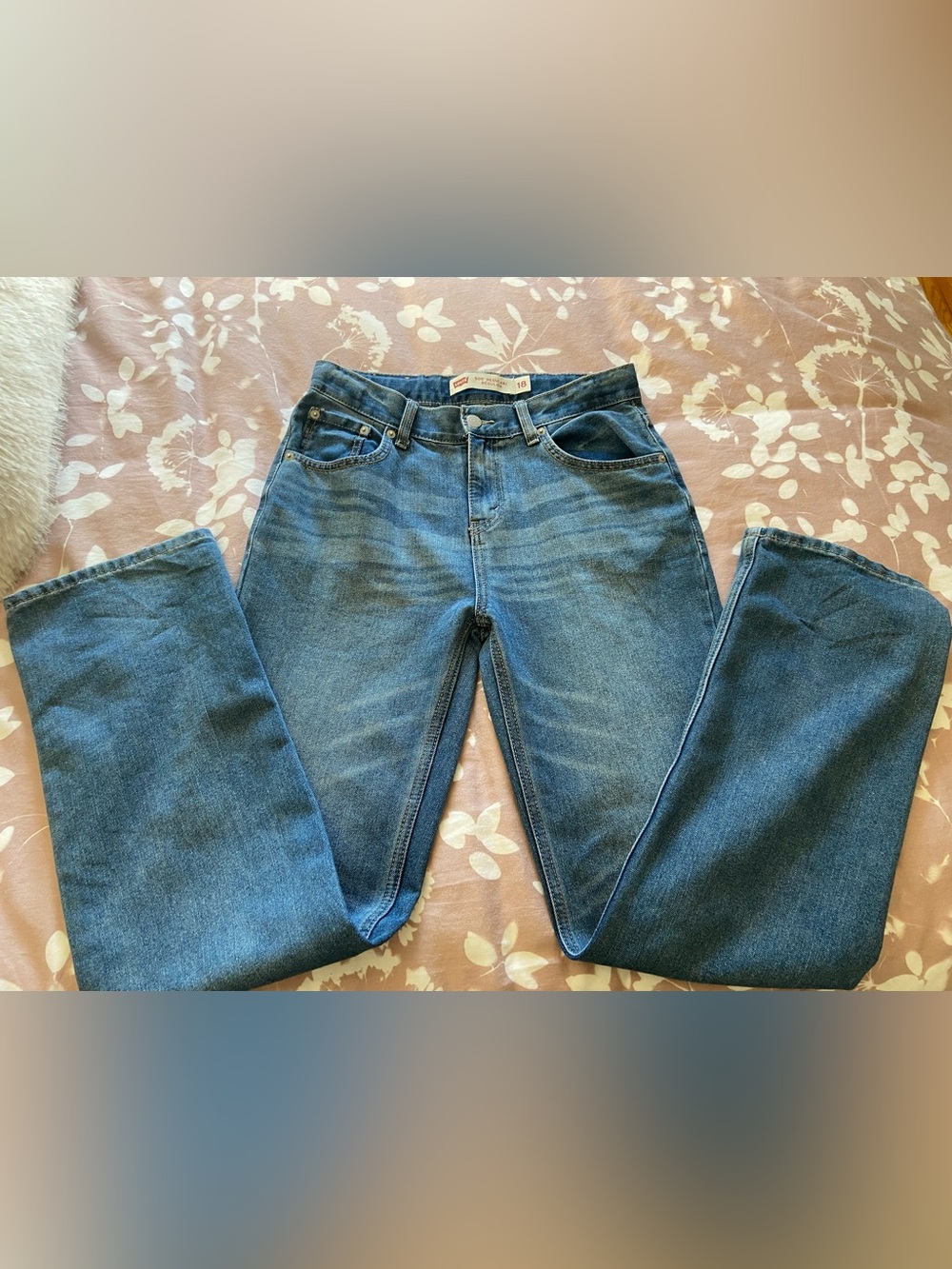 Levi's 505 straight leg - boys size 18 exact measurements shown